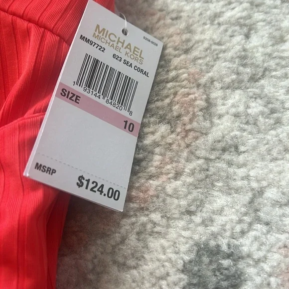 NWT! One piece swimsuit - Picture 3 of 4